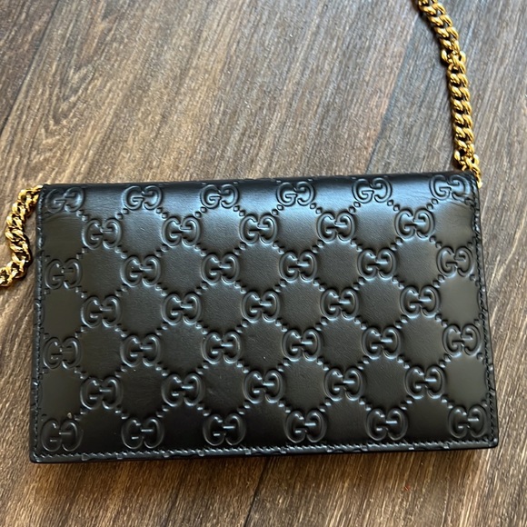 Gucci Chain Wallet - Picture 5 of 11